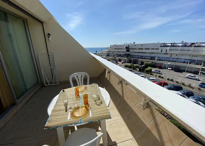 4 Couchages Cap D'agde Naturisme Cn0560-e06 *